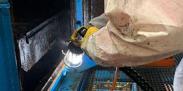 Ultra-High-Pressure Water Jetting (3,000 bar)